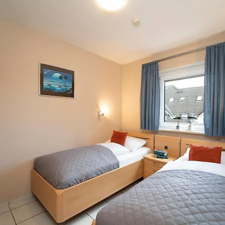 Apartment Badeweg 4 Strandlaeufer 2 *