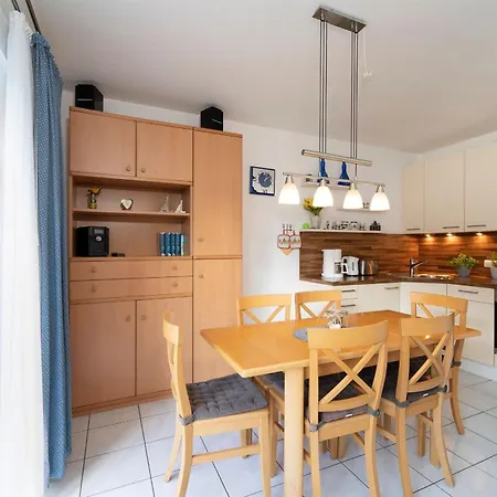 Badeweg 4 Strandlaeufer 2 שרבאוץ